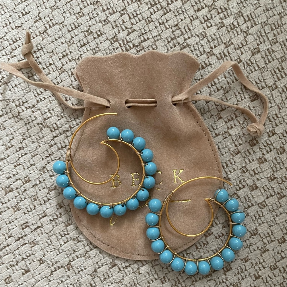Beck Jewels Lune Earrings 💙